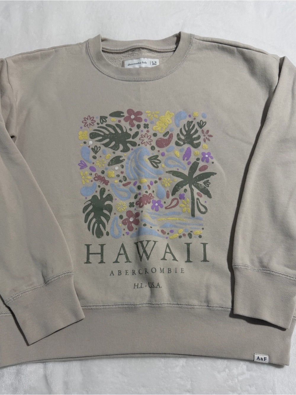 Abercrombie kids Hawaii Graph Sweatshirt 9/10